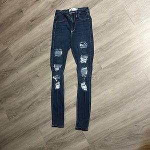 dark blue hollister brand skinny jeans size 1R